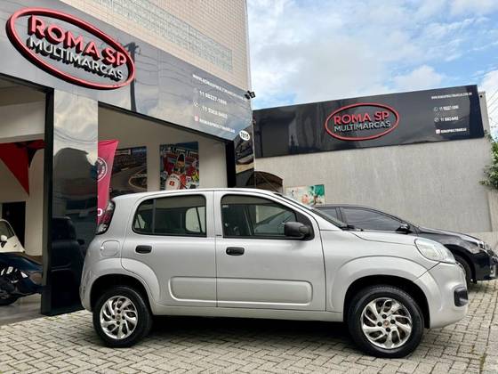 FIAT UNO 1.0 EVO ATTRACTIVE 8V FLEX 4P MANUAL FIAT UNO 1.0 EVO ATTRACTIVE 8V FLEX 4P MANUAL